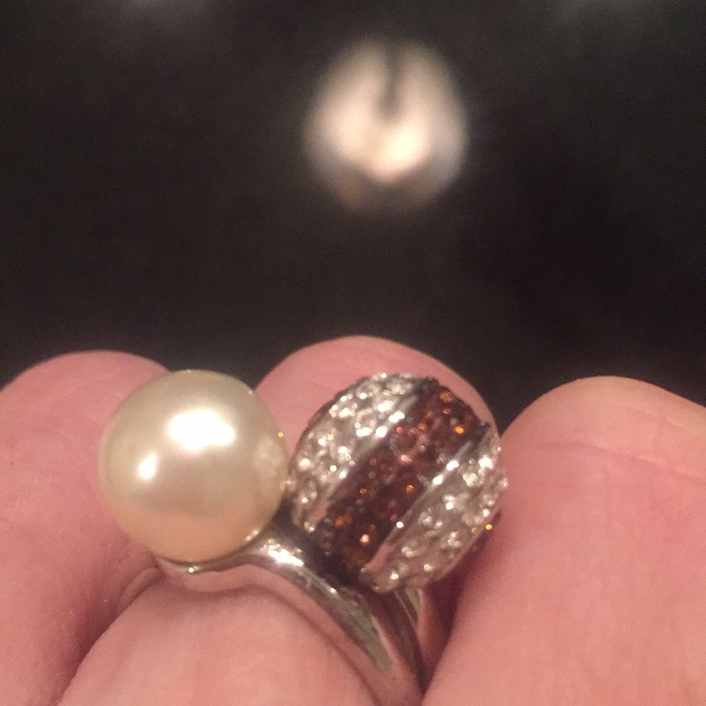 EC STACKABLE RINGS.  FAUX STONES